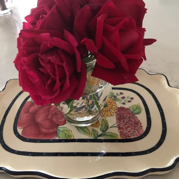 Floral Ceramic Pacific Rim Tray w/Scalloped Rim - Picture 7 of 7
